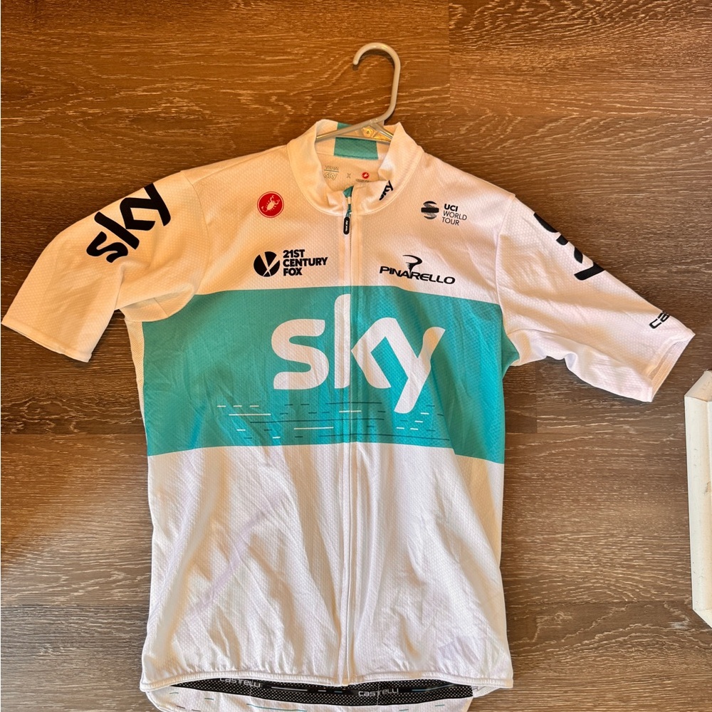 Sky Cycling Jersey in White and Teal
